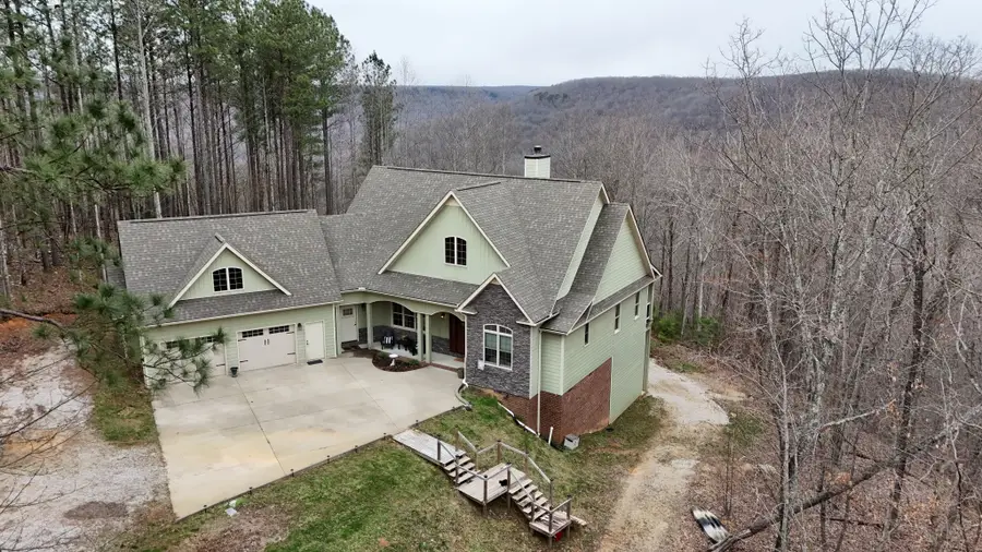 460 Cross Creek Dr, South Pittsburg, TN 37380 - #2