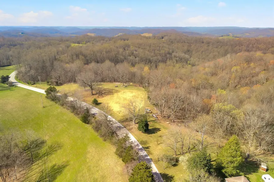 6817 Dale Ridge Rd, Lancaster, TN 38569 - #3