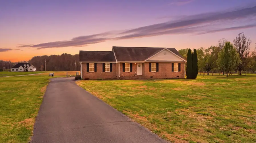 2877 Sixteenth Model Rd, Manchester, TN 37355 - #2