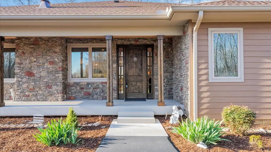 414 Watercolor Dr, Sparta, TN 38583 - #2