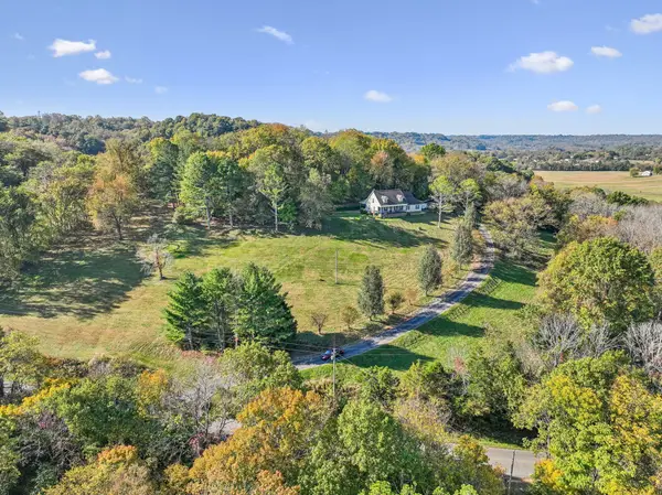 1469 Roy Sellers Rd, Columbia, TN 38401