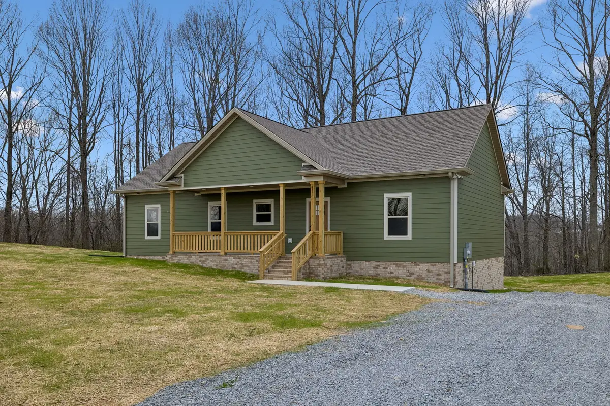 4105 Long Creek Rd, Lafayette, TN 37083 - #1