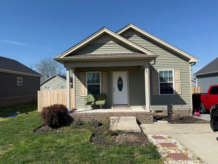 399 Church St, Portland, TN 37148 - #3