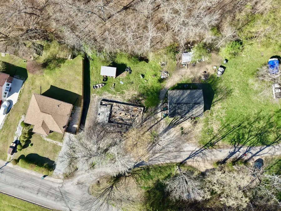 400 W Richland Ave, Waverly, TN 37185 - #3