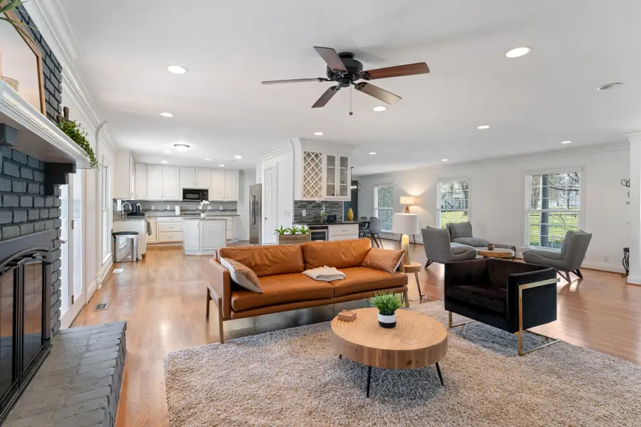 8012 Knoll Ct, Brentwood, TN 37027 - #2