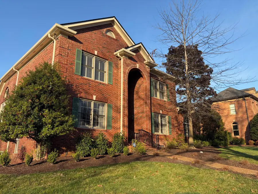 106 Hidden Pt, Hendersonville, TN 37075 - #3