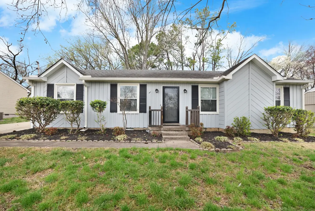 169 Timberlake Dr, Hendersonville, TN 37075 - #1