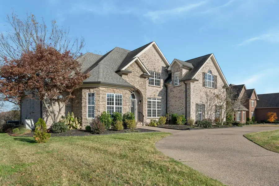223 Hidden Harbour Dr, Mount Juliet, TN 37122 - #3