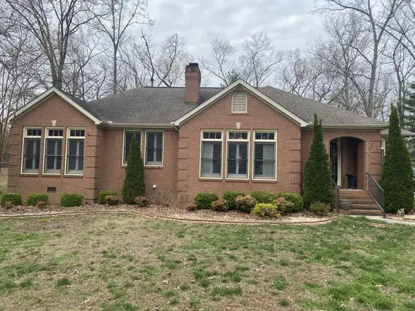 106 Blanton Ct, Tullahoma, TN 37388