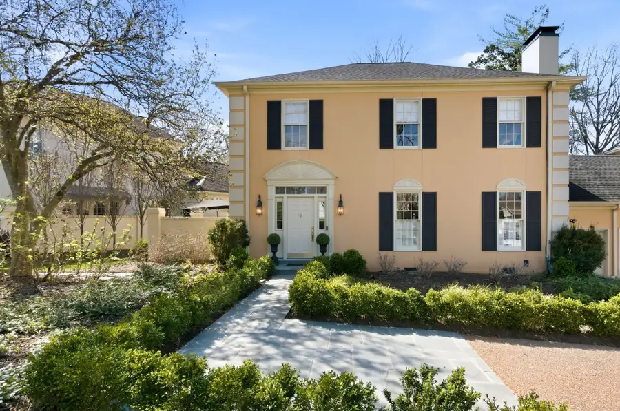 3721 Auburn Ln, Nashville, TN 37215 - #2