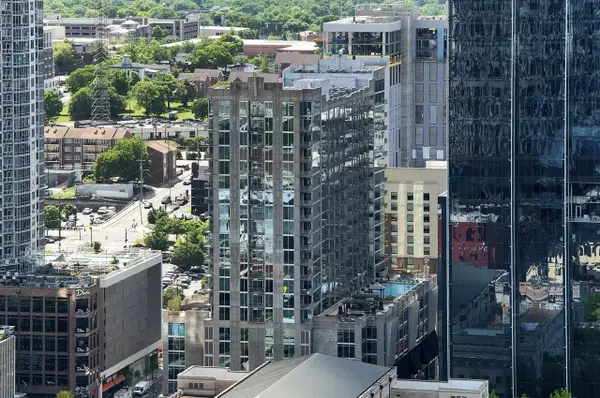 301 Demonbreun St #1216, Nashville, TN 37201