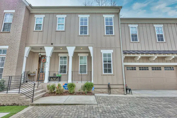 901B Gale Ln, Nashville, TN 37204