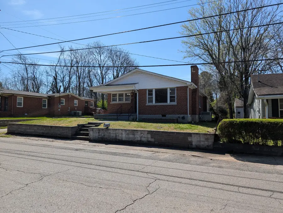 318 E 11th St, Columbia, TN 38401 - #2