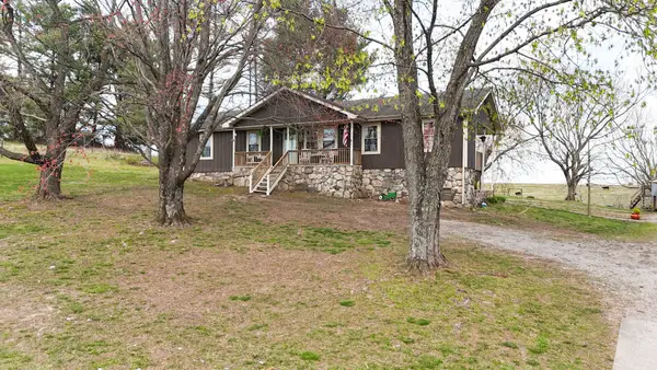 231 Austin Rd, Lafayette, TN 37083