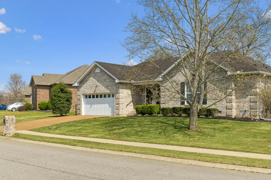 223 Osprey Dr, Gallatin, TN 37066 - #2