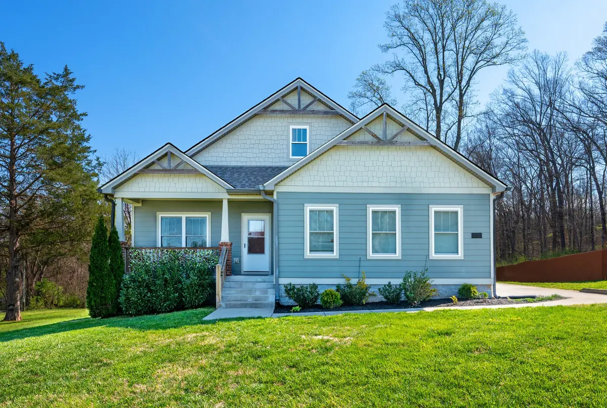 1001 Stonebrook Dr, Dickson, TN 37055 - #1