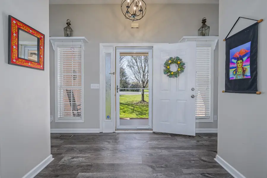 107 Kenwood Ct, Manchester, TN 37355 - #3