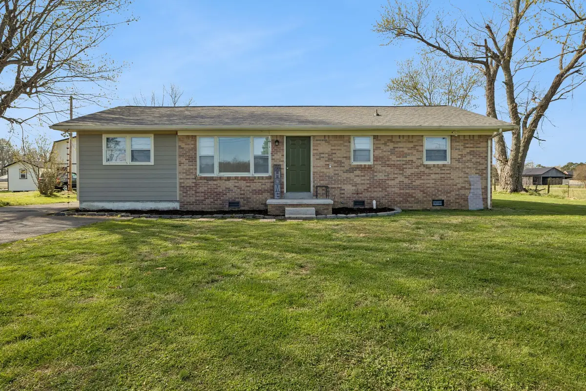 380 Holiday Haven Rd, Smithville, TN 37166 - #1