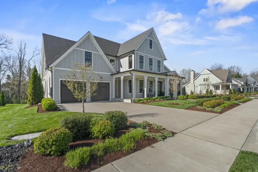 8744 Belladonna Dr, College Grove, TN 37046 - #2