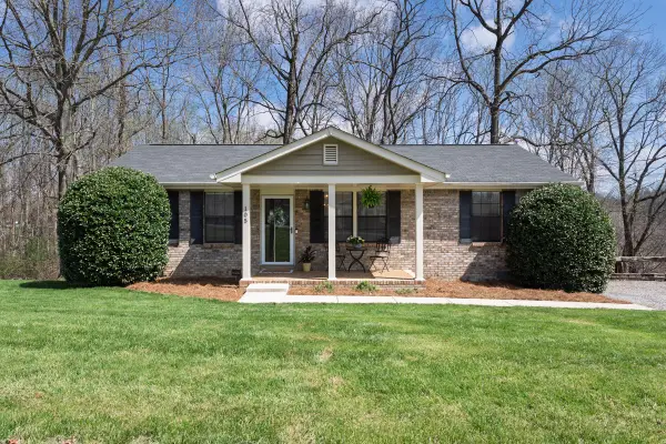 105 Sunnyhill Trl, White House, TN 37188