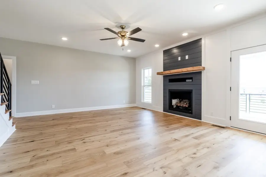 413 Sheas Way, Clarksville, TN 37043 - #3