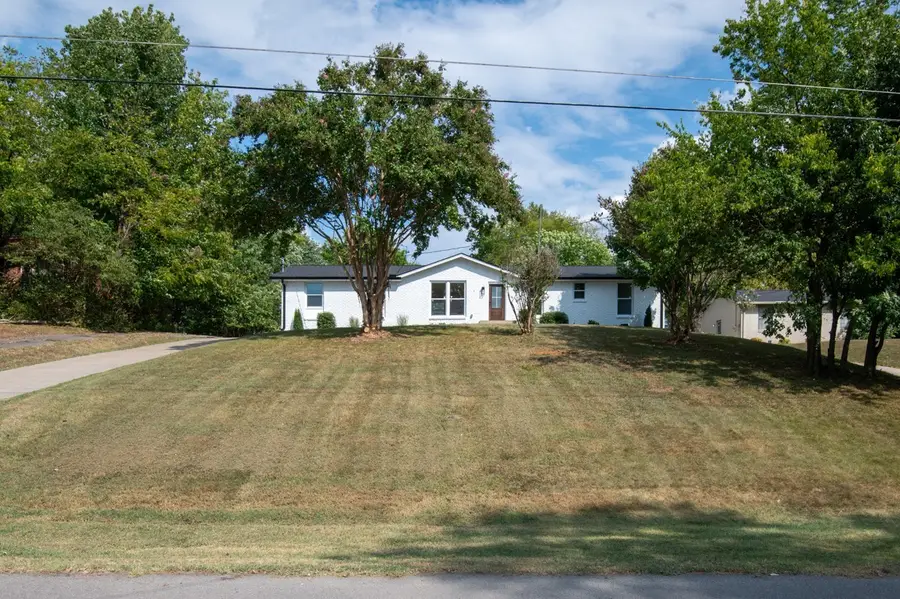 146 Lakeside Park Dr, Hendersonville, TN 37075 - #3