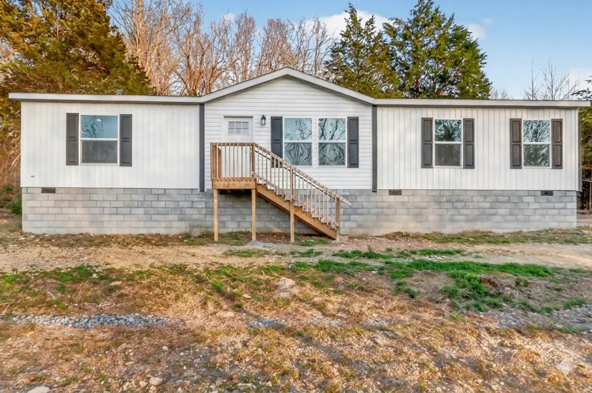 2176 Fairfield Rd, Westmoreland, TN 37186 - #1