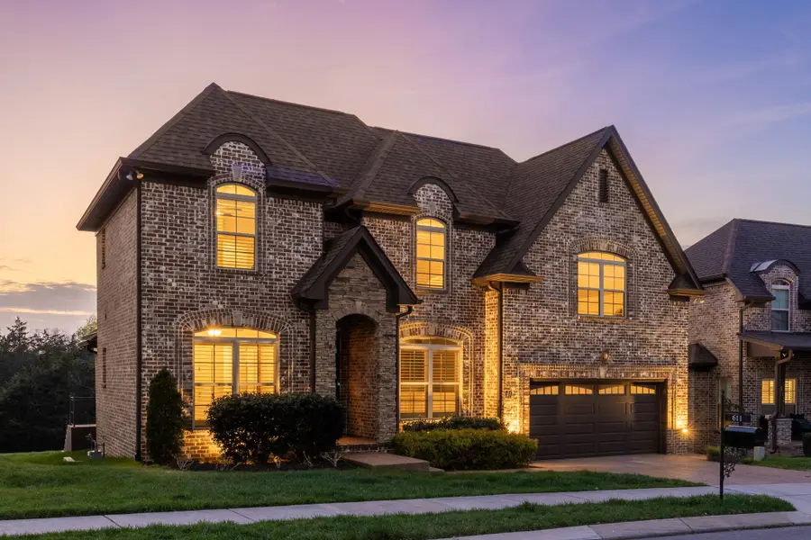 611 Southshore Pt, Mount Juliet, TN 37122 - #2