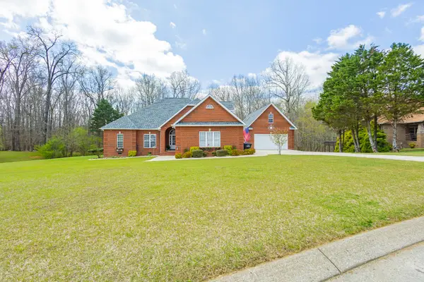 306 Hillcrest Dr, Tullahoma, TN 37388