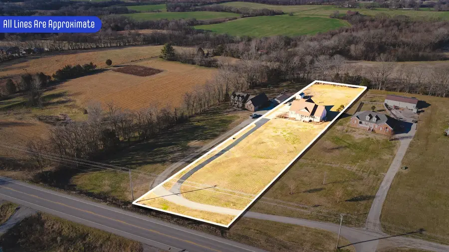 100 Ladybug Ln, Bethpage, TN 37022 - #2