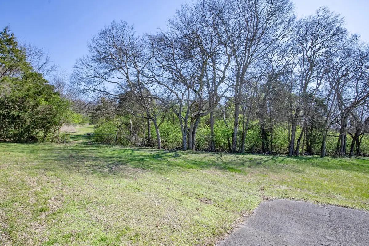 227 Spero Rd, Goodlettsville, TN 37072 - #1