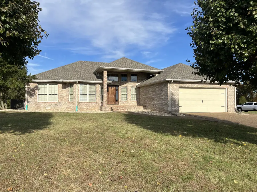 3716 Scottsville Rd, Lafayette, TN 37083 - #2