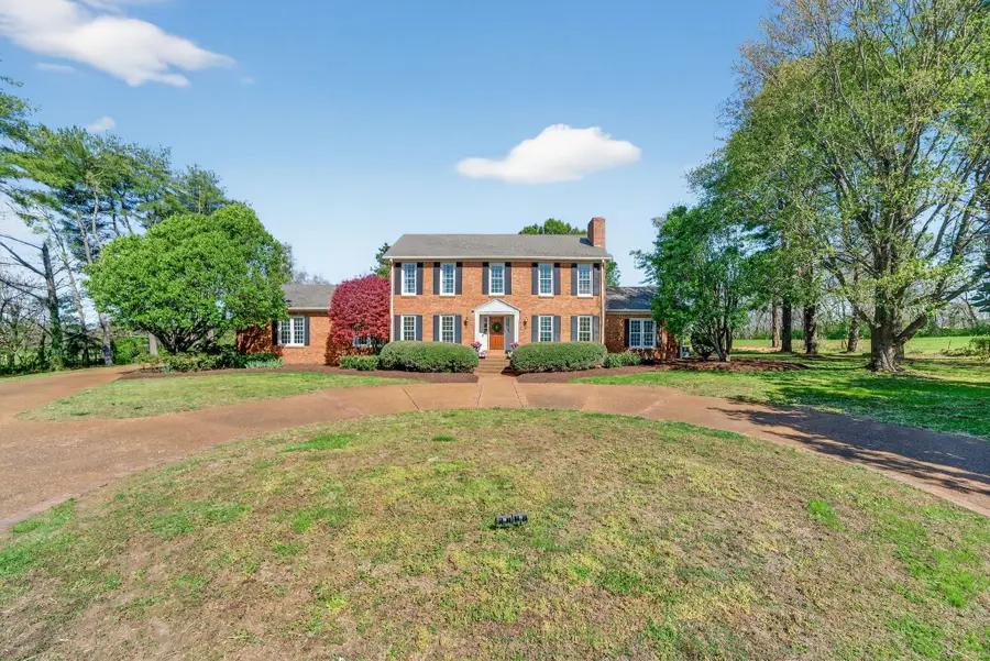 1553 N Main St, Mount Pleasant, TN 38474 - #3