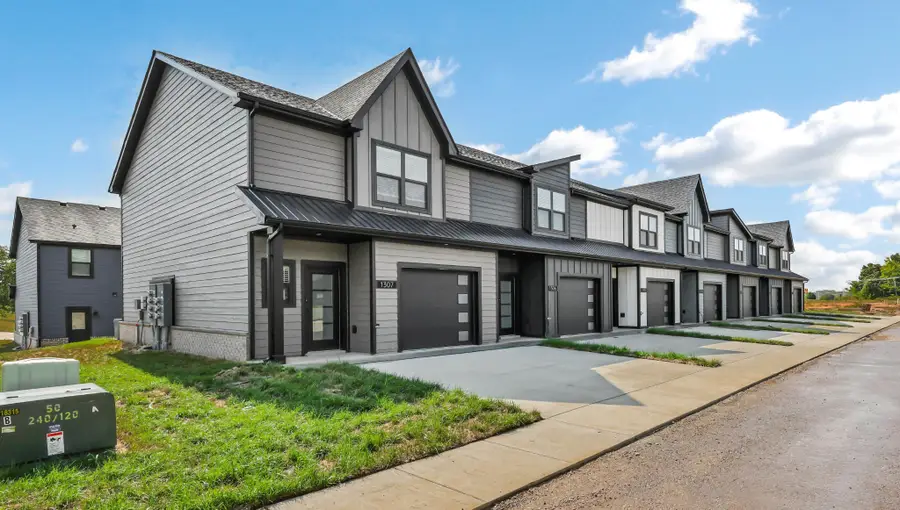 1303 Jonathan Wade Circle, Clarksville, TN 37043 - #2