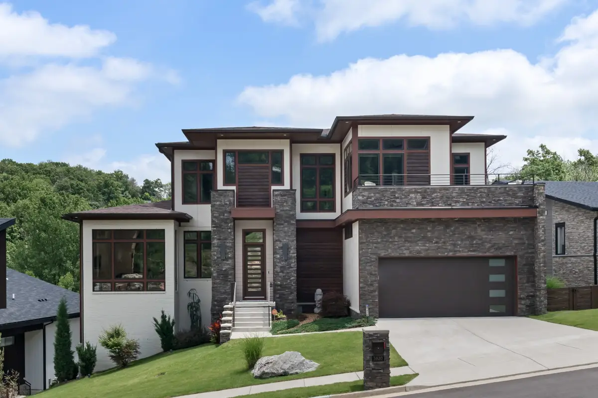 5820 Woodland Hills Dr, Nashville, TN 37211 - #1
