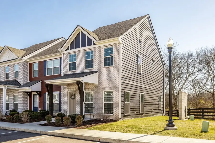 223 Holywell Dr, Gallatin, TN 37066 - #2