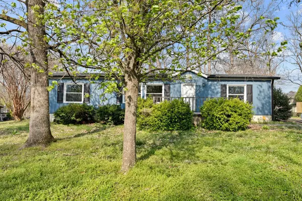 215 Wall St, Shelbyville, TN 37160