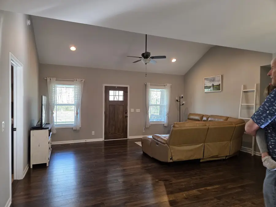 1522 S Spring St, Manchester, TN 37355 - #2