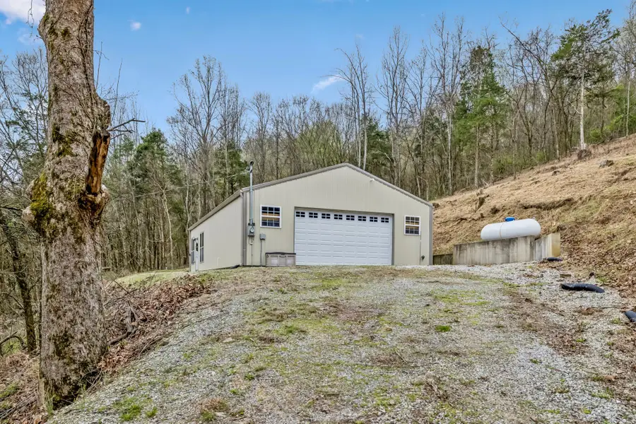 18 York Ln, Elmwood, TN 38560 - #2