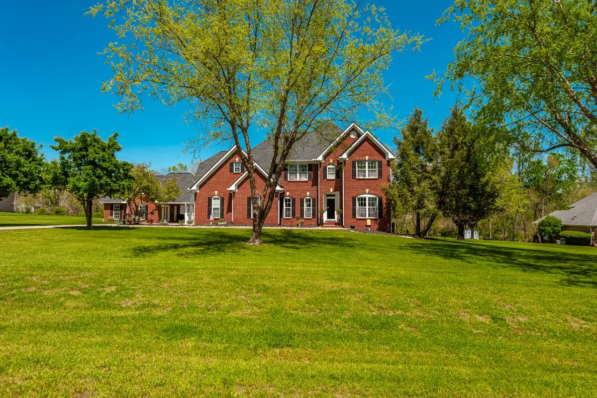 157 Hidden Cove Ct, Gallatin, TN 37066 - #1