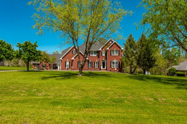 157 Hidden Cove Ct, Gallatin, TN 37066