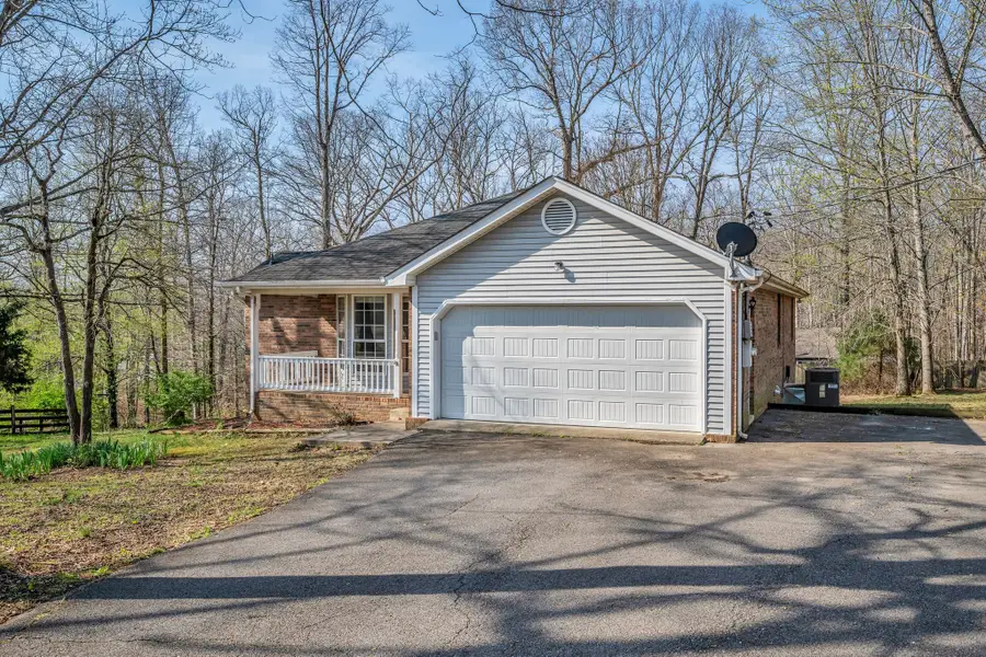 2034 Wolfe Road, White Bluff, TN 37187 - #2