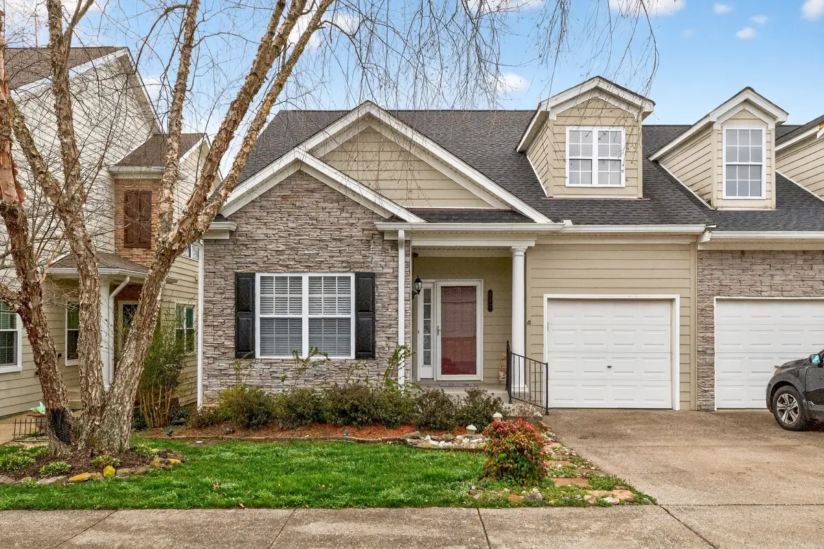 257 Harbor Village Dr, Madison, TN 37115 - #1