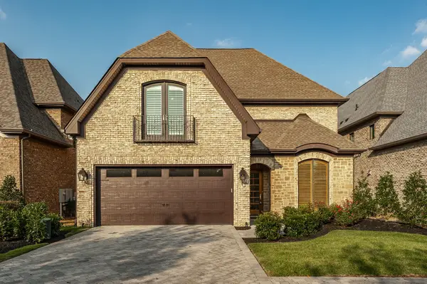 1161 Chloe Dr, Gallatin, TN 37066