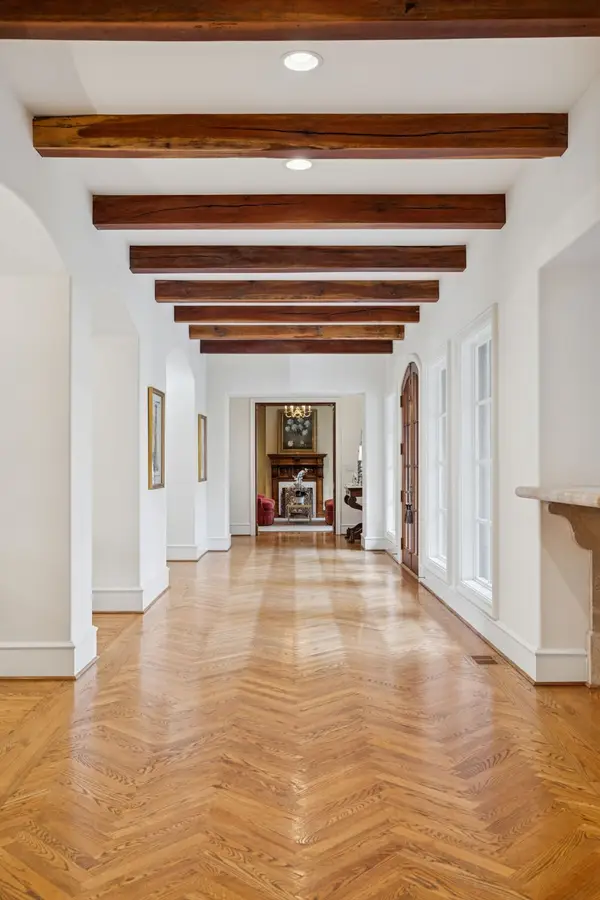 225 Lake Hills Rd, Tullahoma, TN 37388