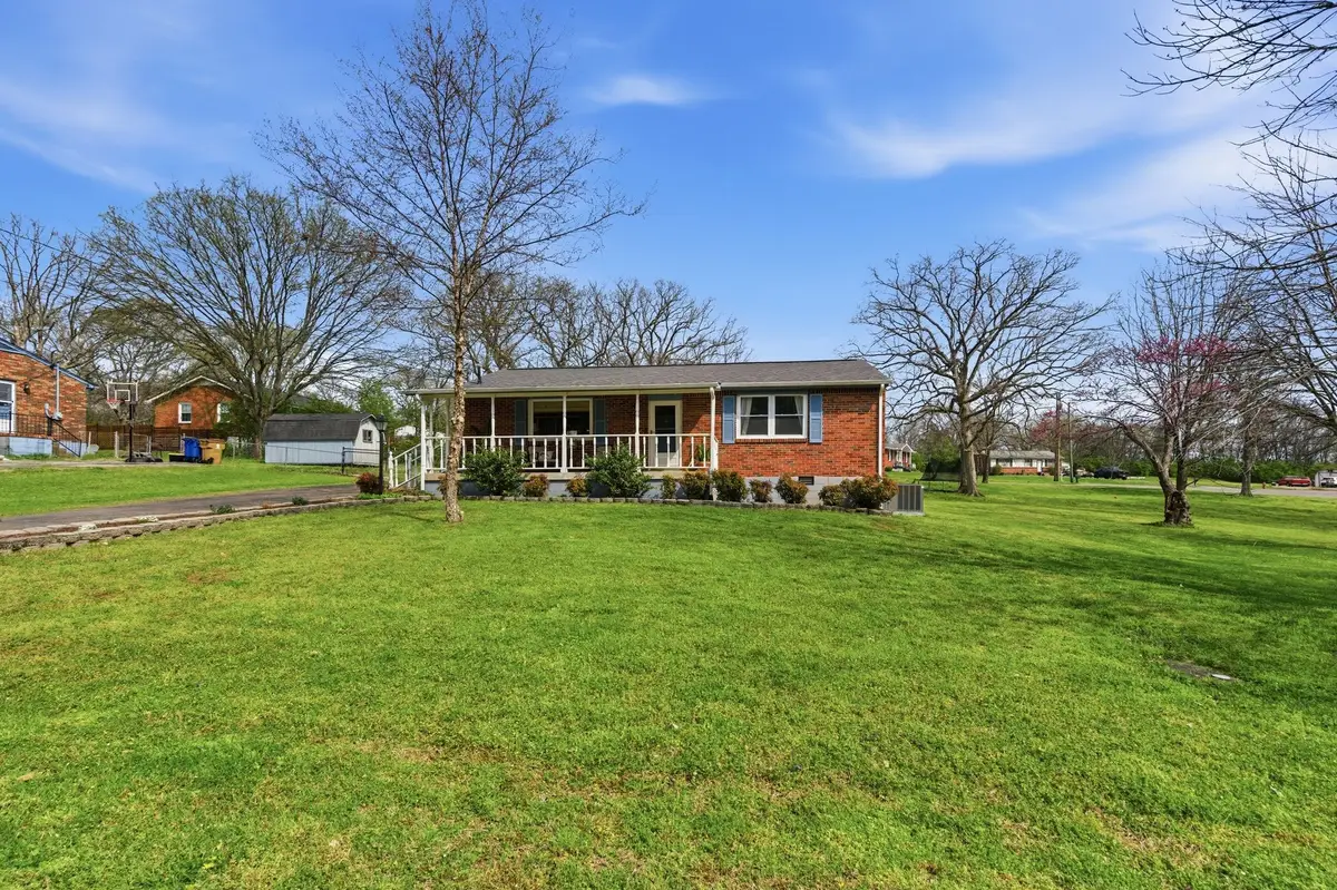102 Monticello Ave, Goodlettsville, TN 37072 - #1
