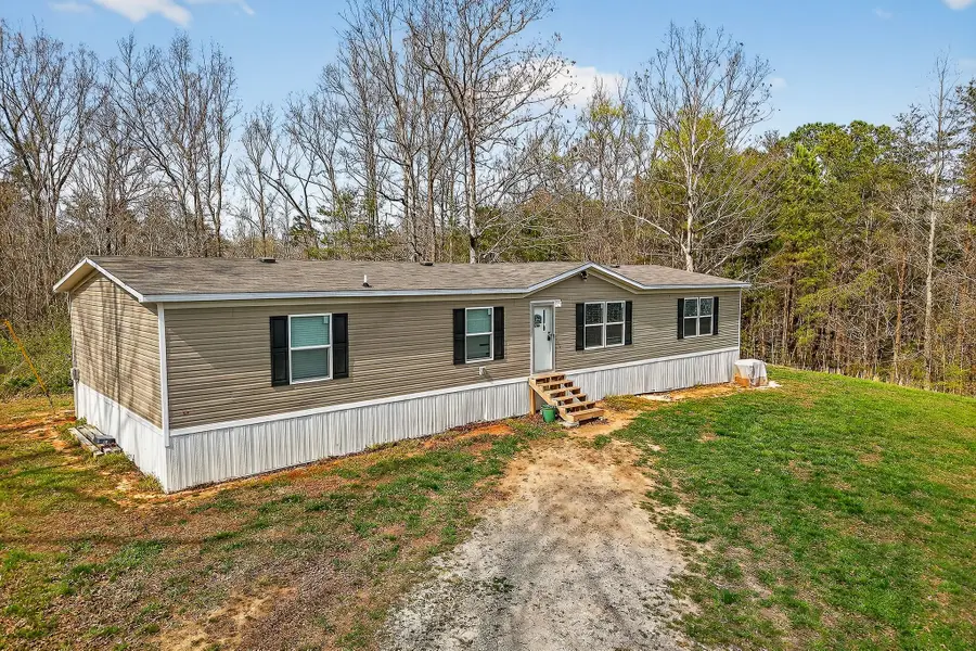 550 Center Point Acres N, Walling, TN 38587 - #2