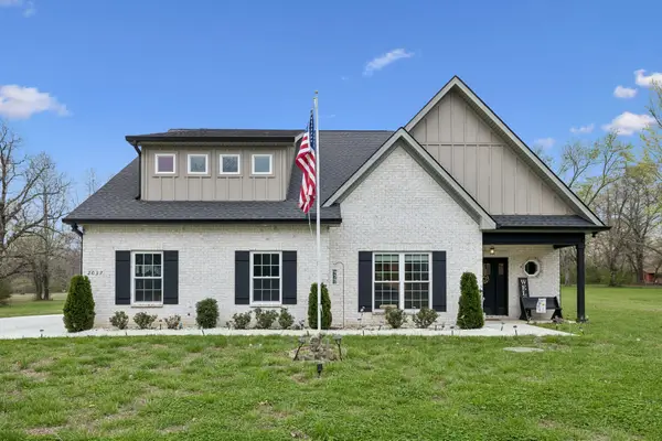 2037 W Lincoln St, Tullahoma, TN 37388