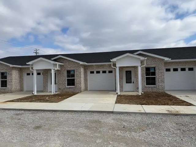 741 Kings Ln #D-16, Tullahoma, TN 37388 - #2