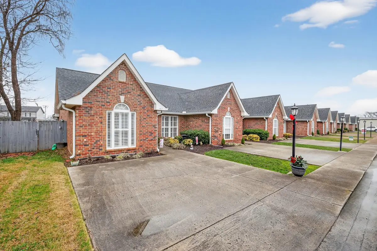 617 E Lane St, Shelbyville, TN 37160 - #1